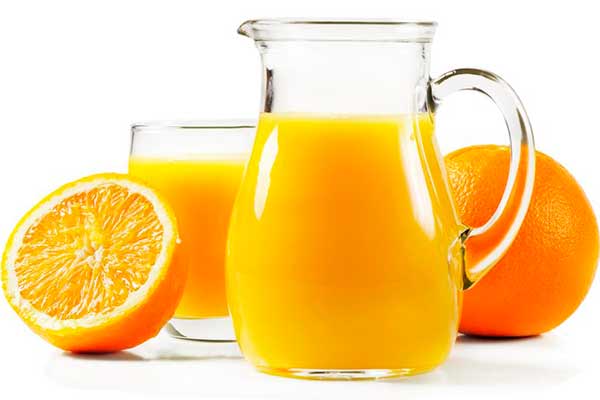Drikker du meget appelsinsaft - eller spiser og drikker generelt mange grapefrugt og appelsiner - kan det øge din risiko for modermærkekræft.