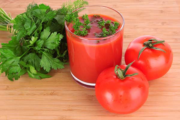 Et glas tomatjuice dagligt kan ikke bare reducere mavedfedtet, men også betændelse i kroppen.