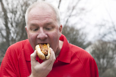 Hold dig fra hotdogs og andet forarbejdet kød. Det øger din risiko for at udvikle diabtes.